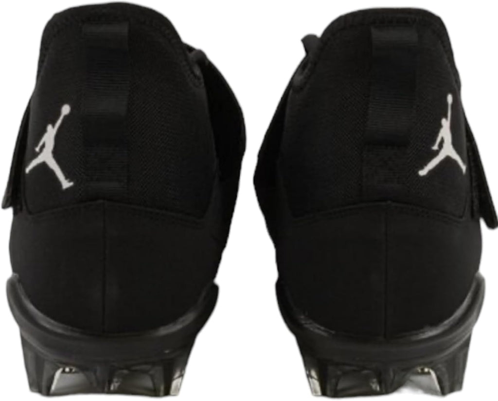 Nike Men's Alpha Menace Pro 2 Mid Football Cleats