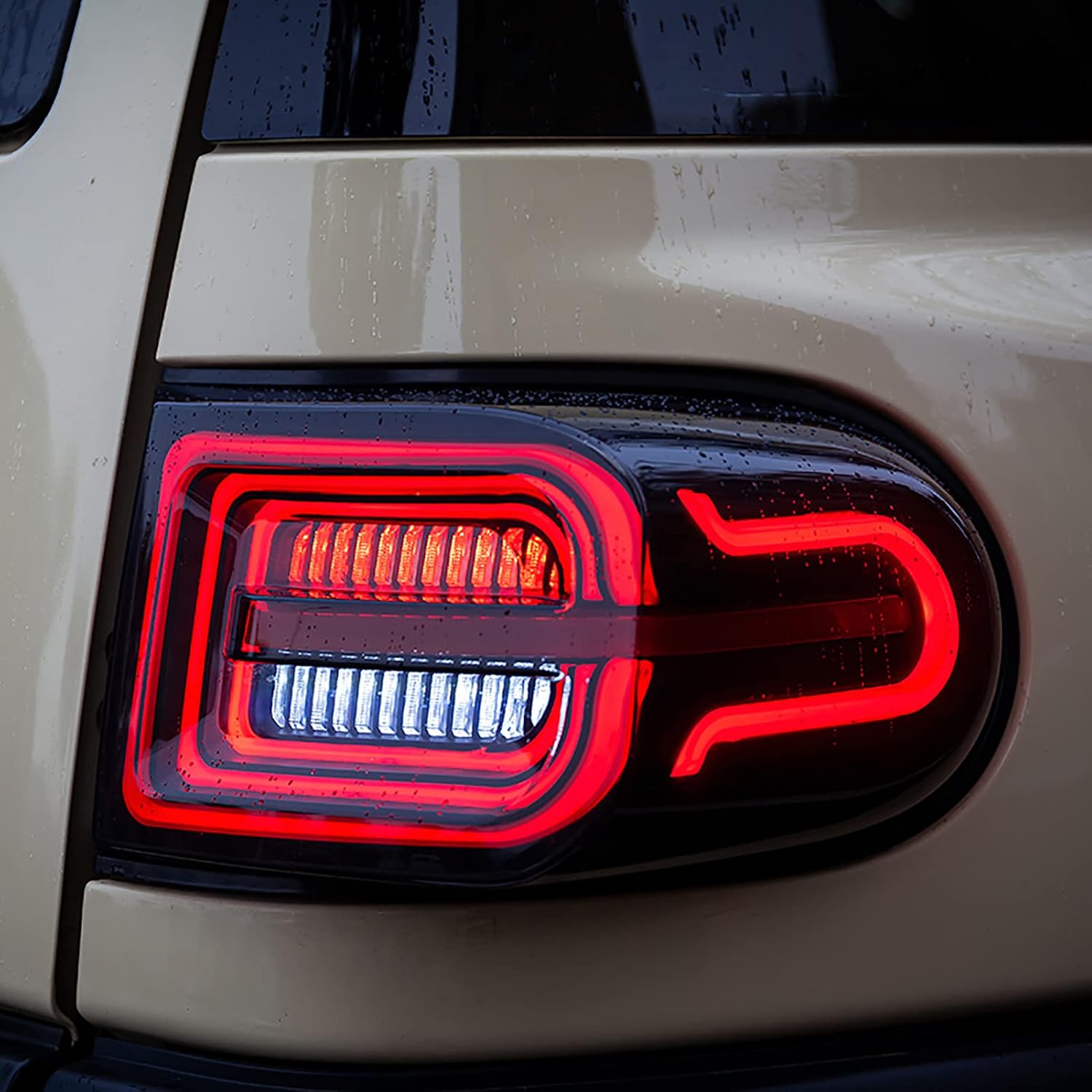 Tail Lights for Toyota FJ Cruiser 2007-2017 LED DRL Car Taillights Assembly Signal Auto Accessories Modified Lamp Start-up Animation Sequential Indicator Rear Lamp Assembly (Black)