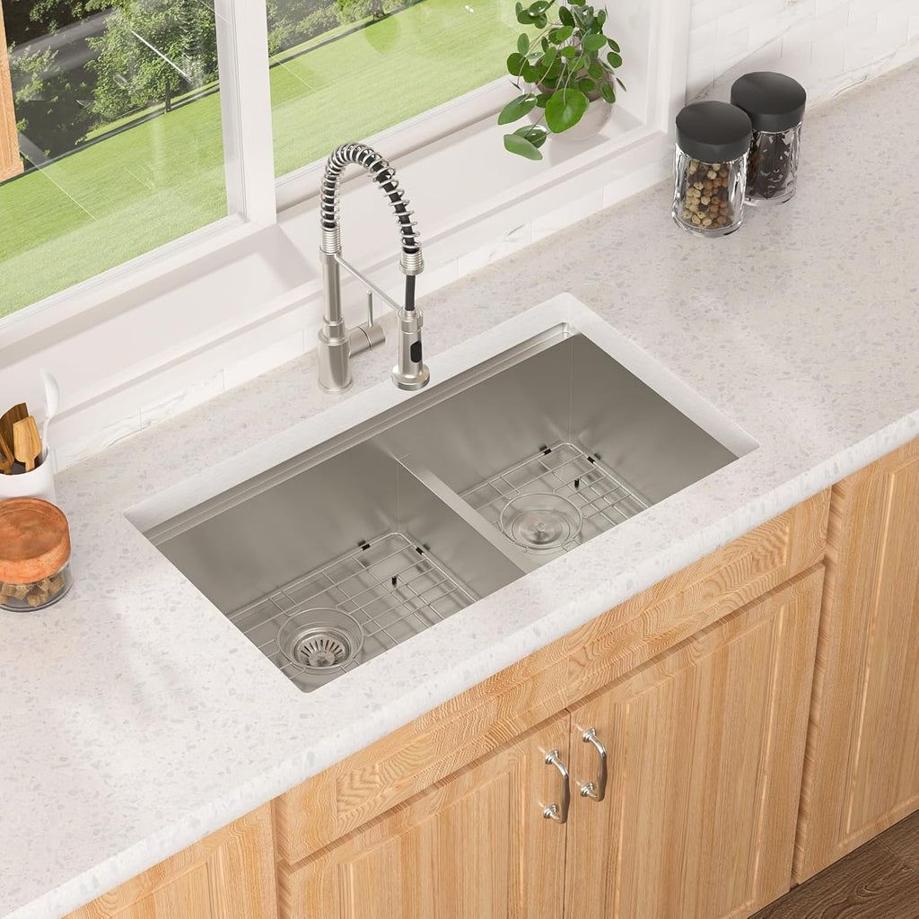 Lordear 30 Inch Kitchen Sink Double Bowl Workstation Kitchen Sinks Low Divide Double Bowl 60/40 16 Gauge Stainless Steel Under Counter Sink Basin 30x19x10 Inch
