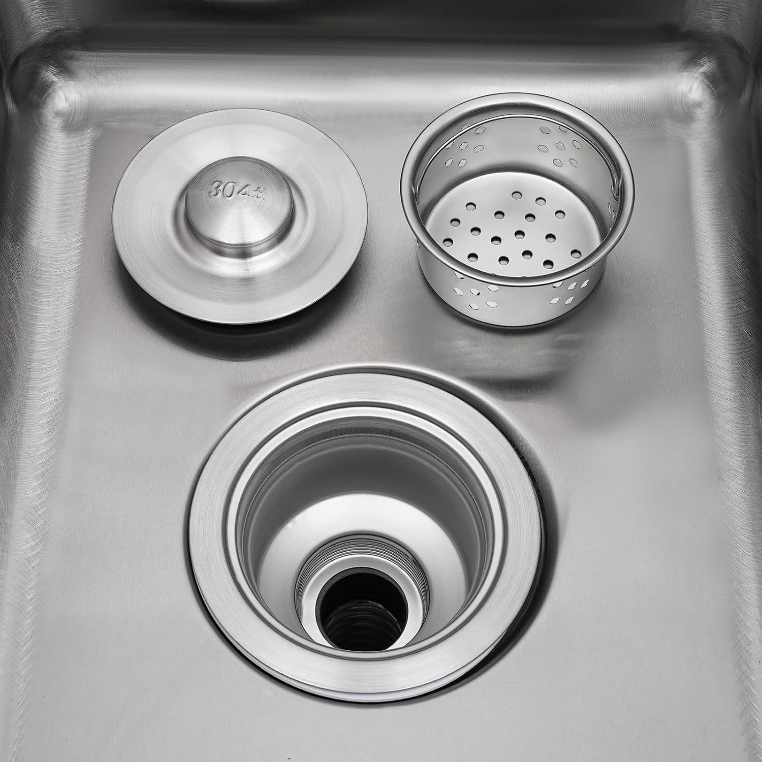 Commercial Grade 304 Stainless Steel 3-Bowl Kitchen Sink with Retractable Faucet - Heavy Duty Triple Compartment Bar Sink for Restaurants, Cafes (300kg Capacity, Spill-Proof Design)