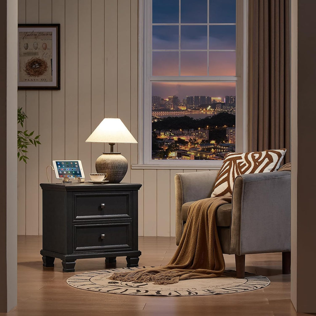 SAVOR LIFE Farmhouse Nightstand with Charging Station, Rustic Low Night Stand with 2 Drawers, Mid-Century Modern End Table with 4 Square Solid Wood Legs, Small Dresser for Bedroom, Home, Black