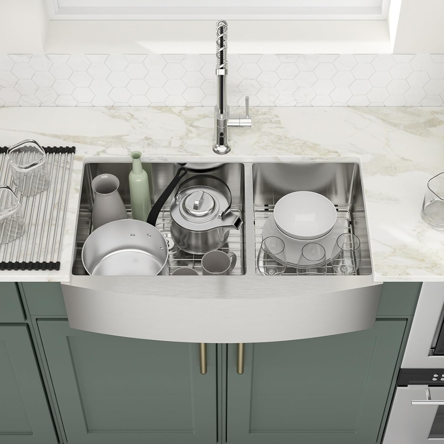 Logmey 33 Inch Farmhouse Sink 60/40 Double Bowl Kitchen Sink Apon Front Sink 16 Gauge 304 Stainless Steel Farm Sinks 33x20x9