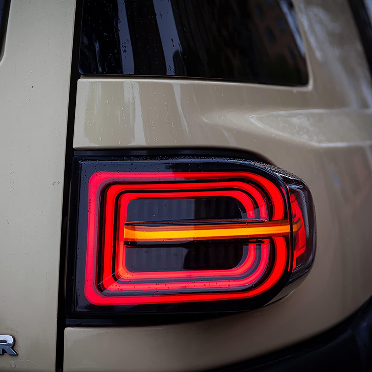 Tail Lights for Toyota FJ Cruiser 2007-2017 LED DRL Car Taillights Assembly Signal Auto Accessories Modified Lamp Start-up Animation Sequential Indicator Rear Lamp Assembly (Black)
