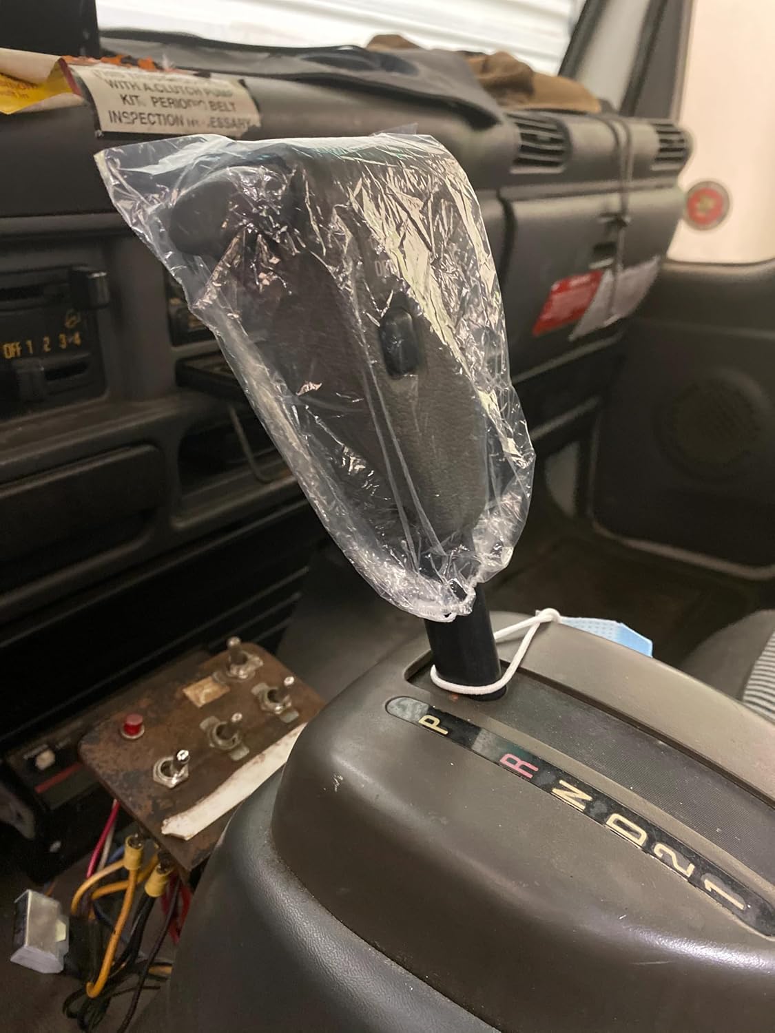 5-in-1 Car Interior Protection Kit Service Auto Shop Kit Covers - 150 Pack | Includes seat, steering wheel, brake, gear shift covers and floor mats to help protect vehicle interiors during service