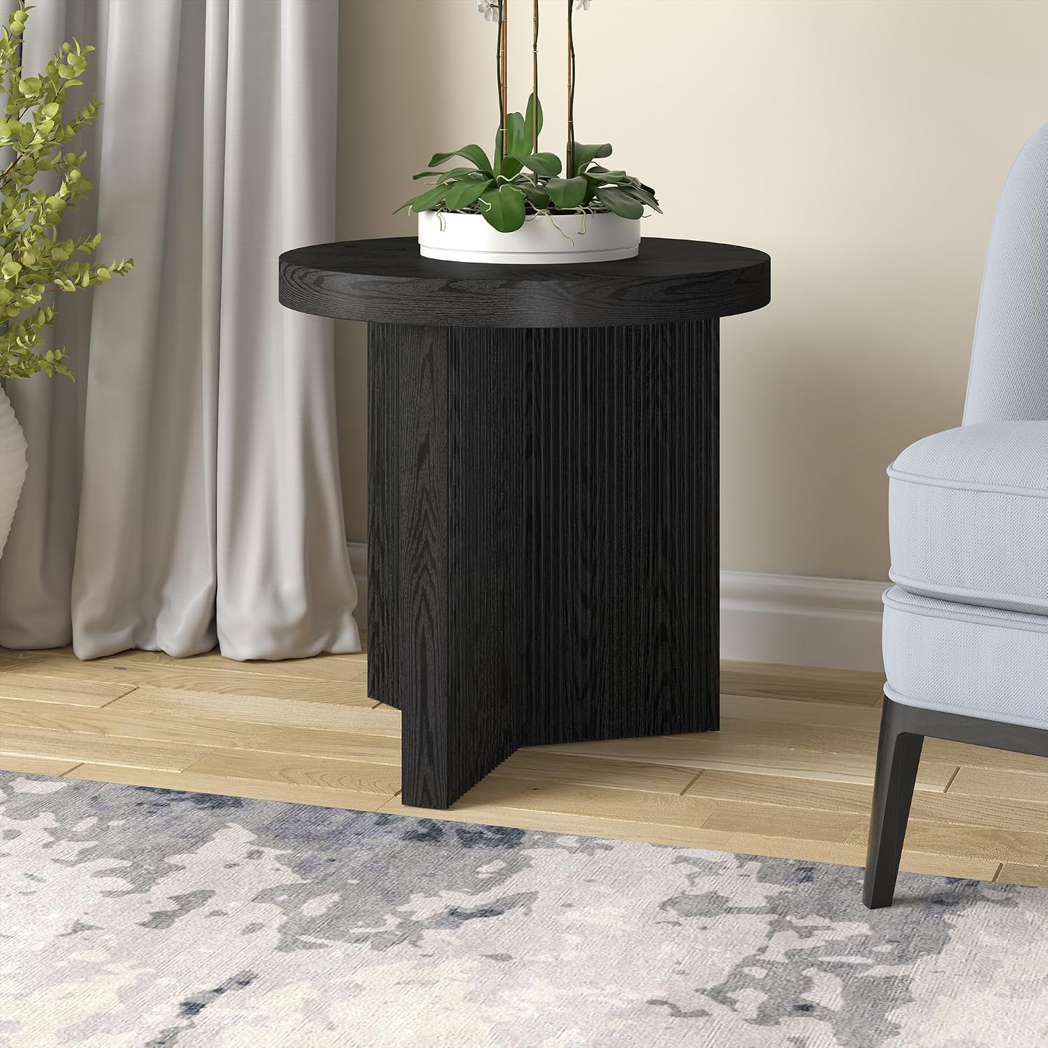 Henn&Hart 22' Fluted Scandinavian Round End Table, Ribbed Side Table, Nightstand for Living Room, Office, Family Room, or Bedroom, Natural Black