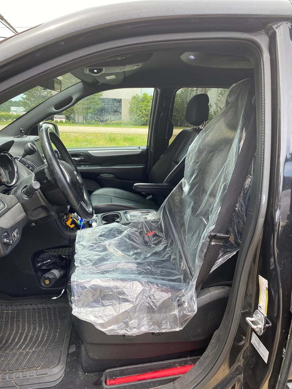 5-in-1 Car Interior Protection Kit Service Auto Shop Kit Covers - 200 Pack | Includes seat, steering wheel, brake, gear shift covers and floor mats to help protect vehicle interiors during service