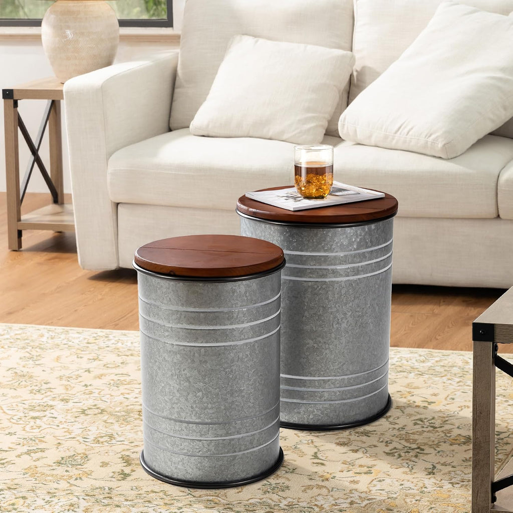 Glitzhome 4-Piece Galvanized Side Table Set, Metal Farmhouse Barrel Toy Box Bins with Round Wood Lid, Rustic Ottoman Seat Stool with Large Storage Space, for Living Room, Bedroom,Grey
