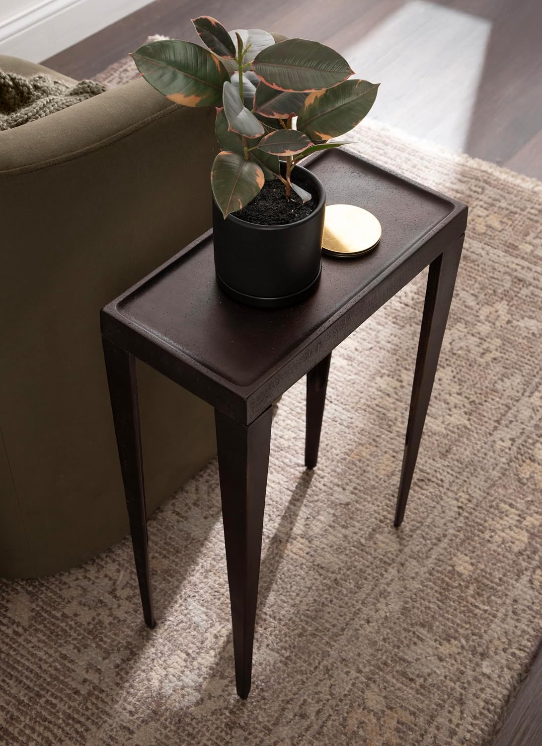 Kate and Laurel Rava Modern Cast Aluminum Metal Narrow Side Table, 16 x 8 x 25, Bronze, Slim Bedroom Nightstand for Use as Bedside Table or Skinny Living Room End Table