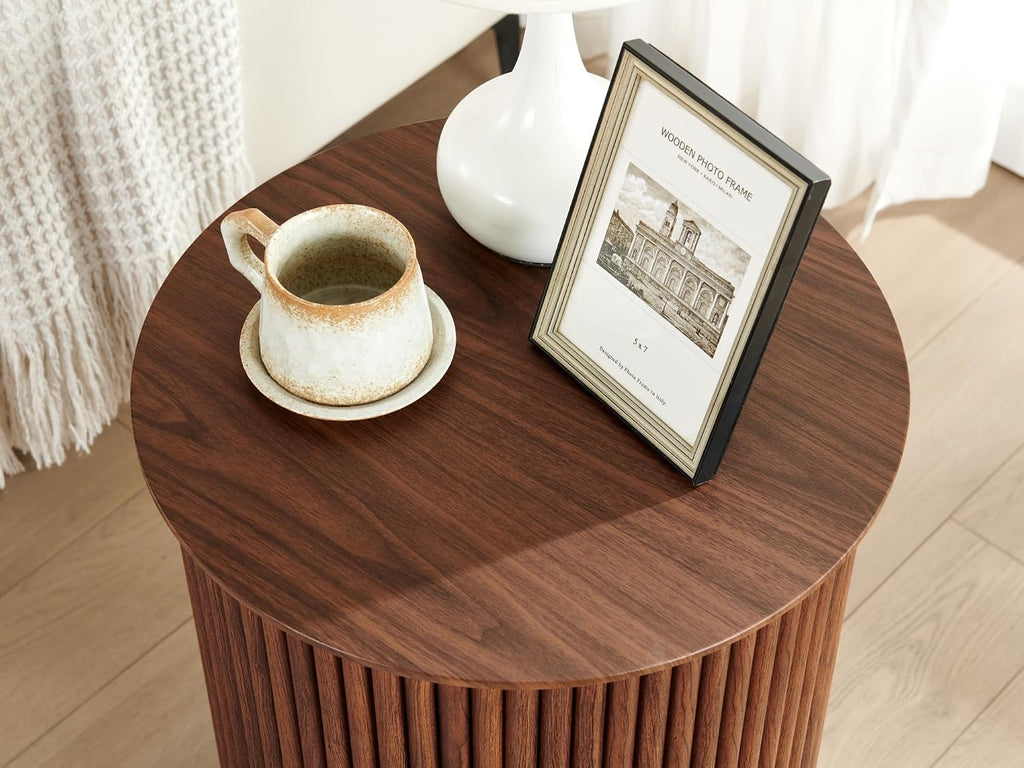 AVZEAR Small Round Side Table Fluted Night Stand Set of 2, 17.7' Mid Century Modern End Table, Circle Bedside Tables Wood Nightstands for Small Spaces, Living Room, Bedroom (Rustic Walnut)