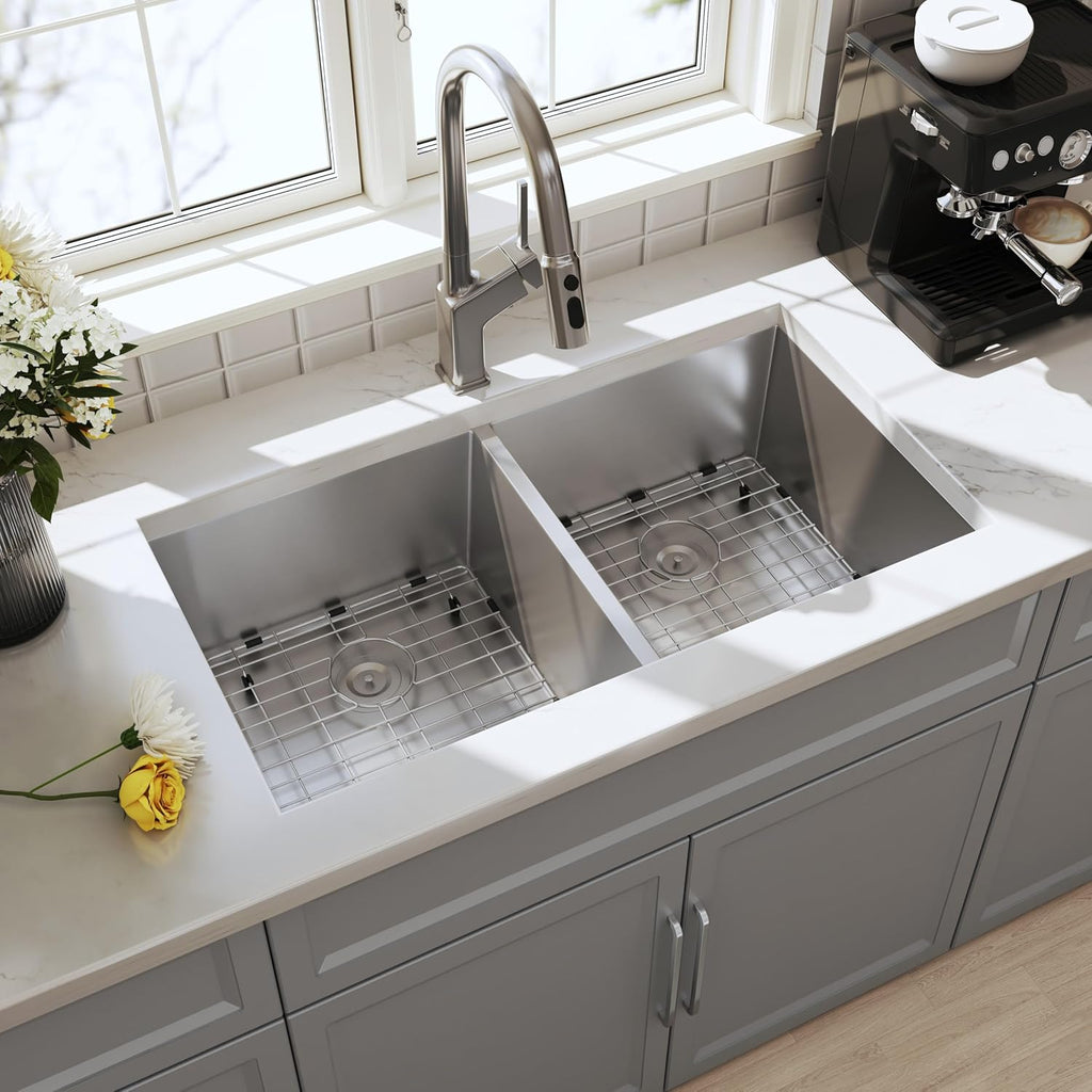 32 Inch Undermount Handmade Double Bowl Kitchen Sink, 16 Gauge 304 Stainless Steel 50/50 Rectangular Large Capacity Kitchen Sinks, Strainer and Grid Included, 32' x 19' x 10'