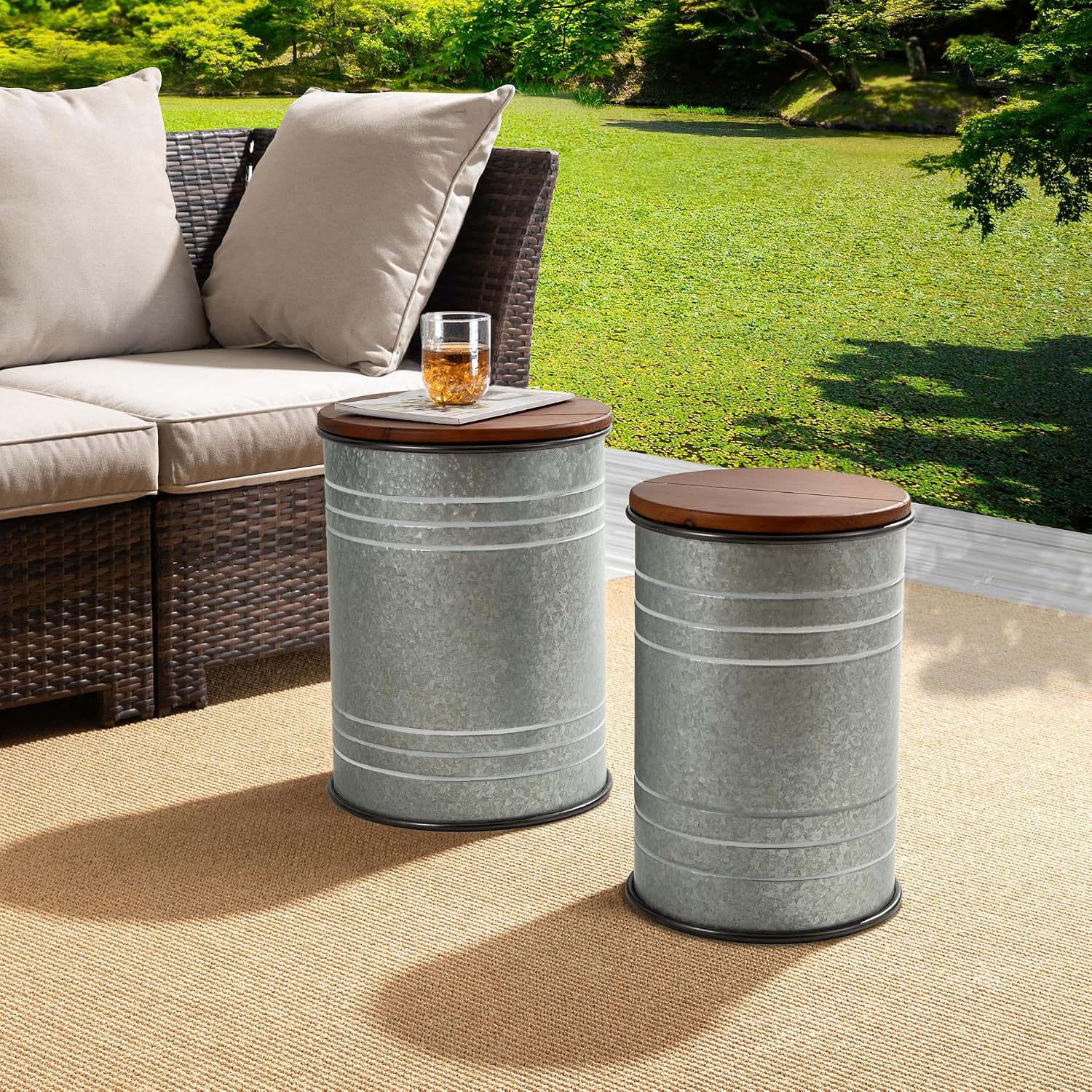 Glitzhome 4-Piece Galvanized Side Table Set, Metal Farmhouse Barrel Toy Box Bins with Round Wood Lid, Rustic Ottoman Seat Stool with Large Storage Space, for Living Room, Bedroom,Grey