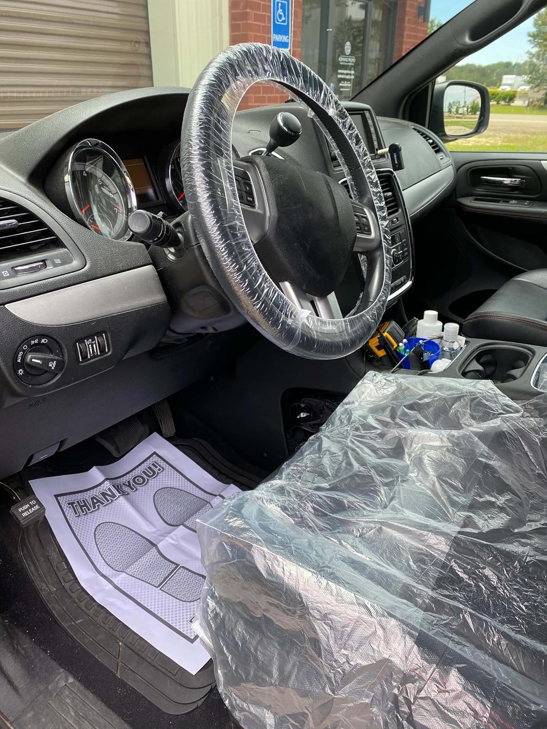 5-in-1 Car Interior Protection Kit Service Auto Shop Kit Covers - 100 Pack | Includes seat, steering wheel, brake, gear shift covers and floor mats to help protect vehicle interiors during service